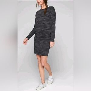 NWOT Athleta Avenues Dress Charcoal Long Sleeve T-Shirt Dress Sz S